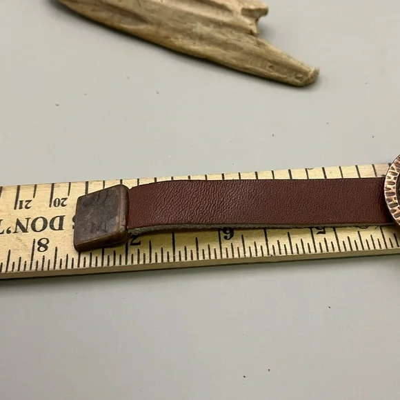 Copper-Trimmed Leather Bracelet with Banded Agate - Picture 4 of 4